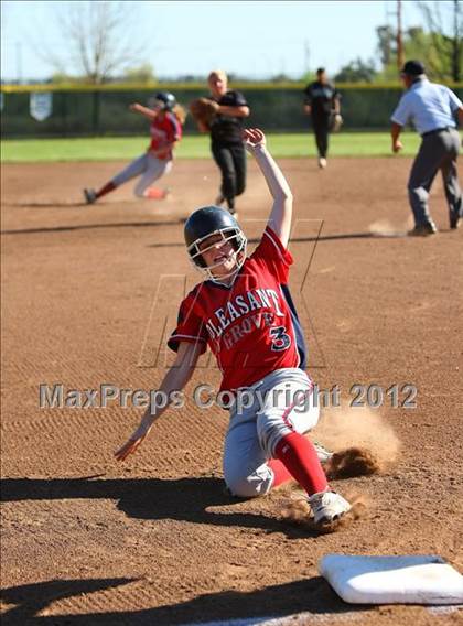 Thumbnail 3 in Pleasant Grove @ Sheldon photogallery.