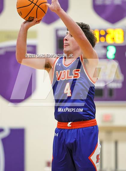 Thumbnail 3 in Starkville Academy vs Clarksville Academy photogallery.