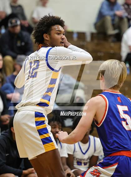 Thumbnail 1 in Starkville Academy vs Clarksville Academy photogallery.