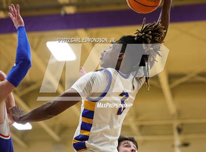 Thumbnail 3 in Starkville Academy vs Clarksville Academy photogallery.