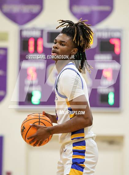 Thumbnail 2 in Starkville Academy vs Clarksville Academy photogallery.