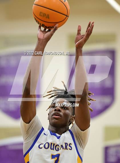 Thumbnail 3 in Starkville Academy vs Clarksville Academy photogallery.