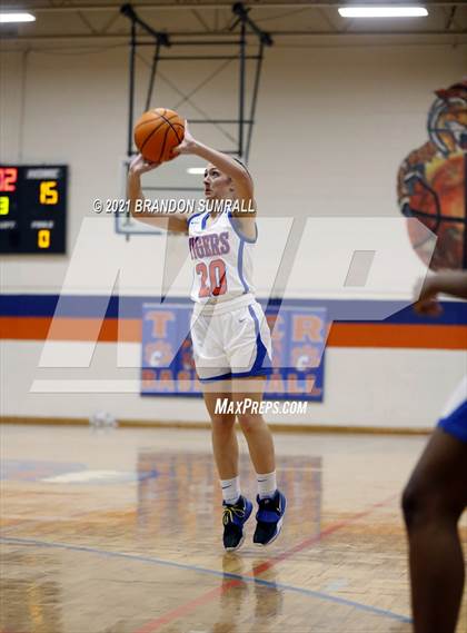 Thumbnail 2 in Montgomery Academy @ Chilton County photogallery.