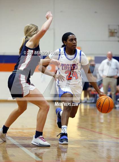 Thumbnail 2 in Montgomery Academy @ Chilton County photogallery.