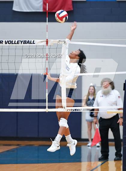 Thumbnail 2 in Wakeland @ Wylie East photogallery.