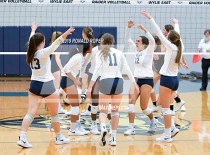 Thumbnail 1 in Wakeland @ Wylie East photogallery.