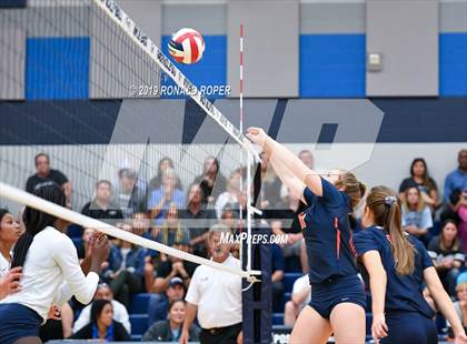 Thumbnail 1 in Wakeland @ Wylie East photogallery.