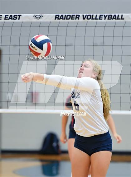 Thumbnail 2 in Wakeland @ Wylie East photogallery.