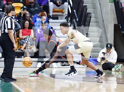 Thumbnail 3 in King's Fork vs. Maury (VHSL 5B Semifinal) photogallery.