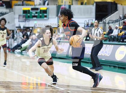 Thumbnail 3 in King's Fork vs. Maury (VHSL 5B Semifinal) photogallery.