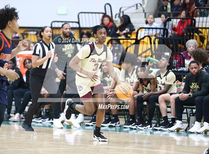 Thumbnail 1 in King's Fork vs. Maury (VHSL 5B Semifinal) photogallery.
