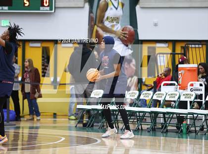 Thumbnail 3 in King's Fork vs. Maury (VHSL 5B Semifinal) photogallery.