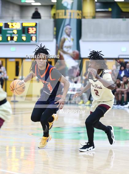 Thumbnail 1 in King's Fork vs. Maury (VHSL 5B Semifinal) photogallery.