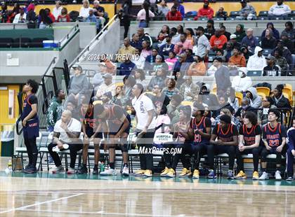 Thumbnail 2 in King's Fork vs. Maury (VHSL 5B Semifinal) photogallery.