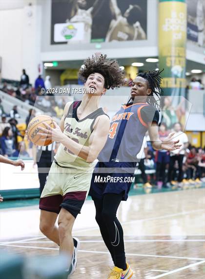 Thumbnail 1 in King's Fork vs. Maury (VHSL 5B Semifinal) photogallery.