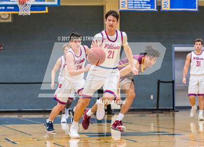 Thumbnail 3 in Las Lomas vs. St. Ignatius (NorCal Tip Off Classic) photogallery.