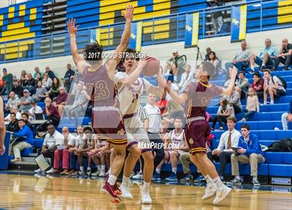 Thumbnail 2 in Las Lomas vs. St. Ignatius (NorCal Tip Off Classic) photogallery.