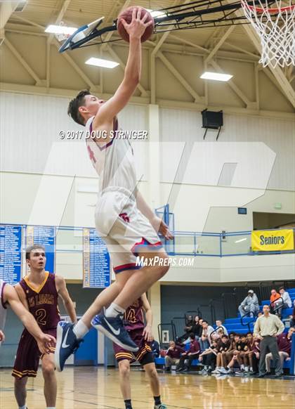 Thumbnail 1 in Las Lomas vs. St. Ignatius (NorCal Tip Off Classic) photogallery.