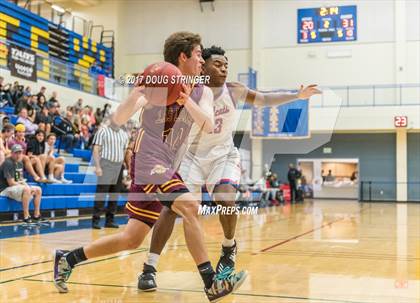 Thumbnail 2 in Las Lomas vs. St. Ignatius (NorCal Tip Off Classic) photogallery.