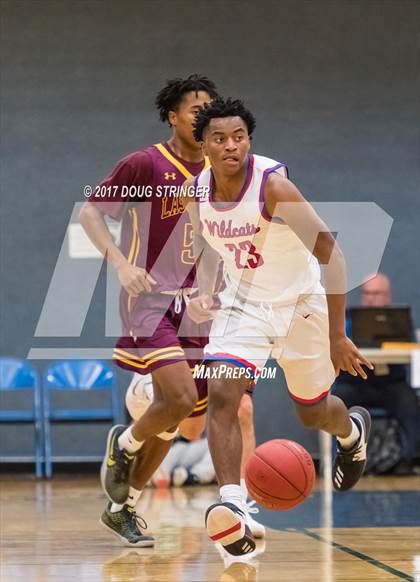 Thumbnail 3 in Las Lomas vs. St. Ignatius (NorCal Tip Off Classic) photogallery.