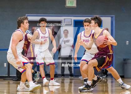 Thumbnail 2 in Las Lomas vs. St. Ignatius (NorCal Tip Off Classic) photogallery.