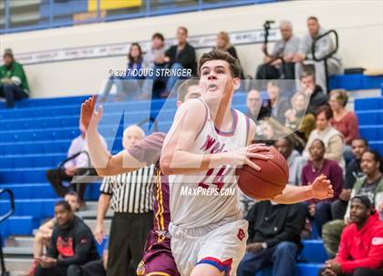 Thumbnail 2 in Las Lomas vs. St. Ignatius (NorCal Tip Off Classic) photogallery.
