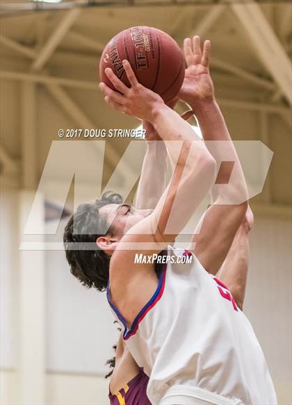 Thumbnail 1 in Las Lomas vs. St. Ignatius (NorCal Tip Off Classic) photogallery.