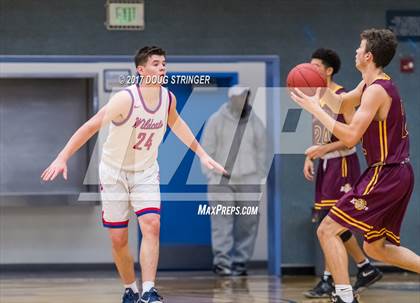 Thumbnail 2 in Las Lomas vs. St. Ignatius (NorCal Tip Off Classic) photogallery.