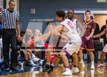 Thumbnail 2 in Las Lomas vs. St. Ignatius (NorCal Tip Off Classic) photogallery.