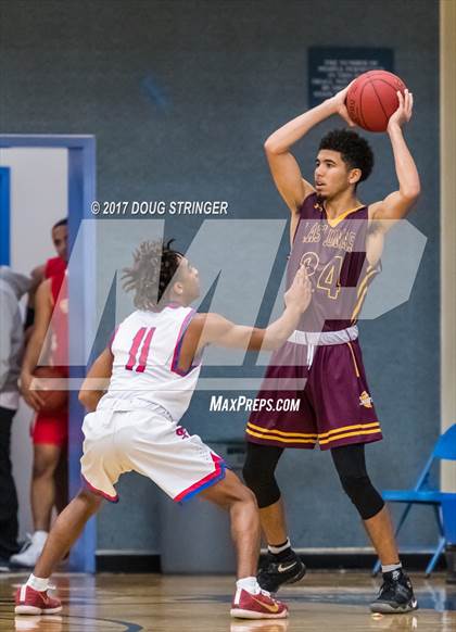 Thumbnail 2 in Las Lomas vs. St. Ignatius (NorCal Tip Off Classic) photogallery.