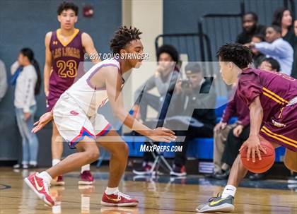 Thumbnail 2 in Las Lomas vs. St. Ignatius (NorCal Tip Off Classic) photogallery.