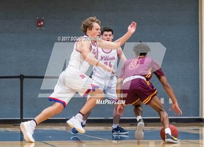 Thumbnail 3 in Las Lomas vs. St. Ignatius (NorCal Tip Off Classic) photogallery.