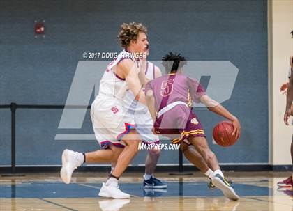 Thumbnail 1 in Las Lomas vs. St. Ignatius (NorCal Tip Off Classic) photogallery.