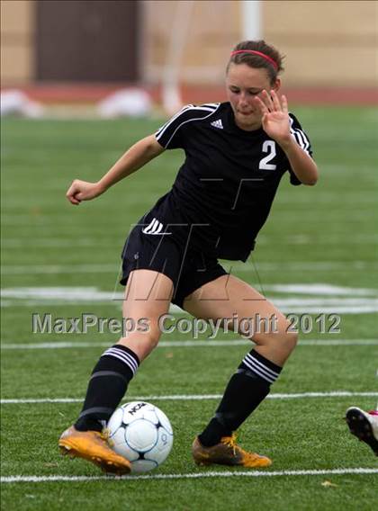 Thumbnail 3 in Alief Elsik vs Clear Brook (I-10 Shootout) photogallery.