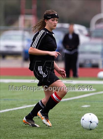 Thumbnail 3 in Alief Elsik vs Clear Brook (I-10 Shootout) photogallery.