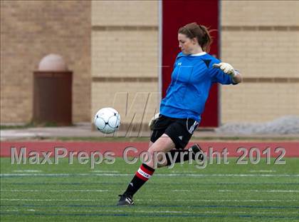 Thumbnail 3 in Alief Elsik vs Clear Brook (I-10 Shootout) photogallery.