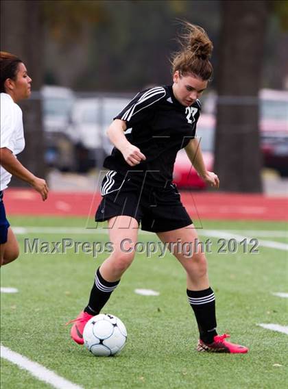 Thumbnail 1 in Alief Elsik vs Clear Brook (I-10 Shootout) photogallery.