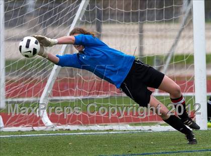 Thumbnail 2 in Alief Elsik vs Clear Brook (I-10 Shootout) photogallery.