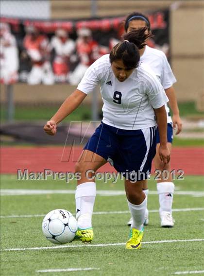 Thumbnail 3 in Alief Elsik vs Clear Brook (I-10 Shootout) photogallery.