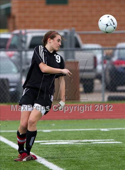 Thumbnail 2 in Alief Elsik vs Clear Brook (I-10 Shootout) photogallery.