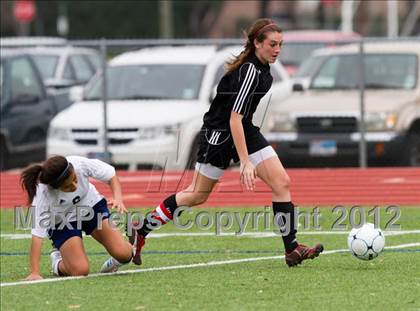 Thumbnail 2 in Alief Elsik vs Clear Brook (I-10 Shootout) photogallery.