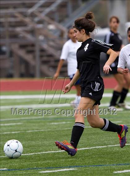 Thumbnail 1 in Alief Elsik vs Clear Brook (I-10 Shootout) photogallery.