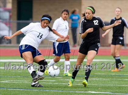 Thumbnail 2 in Alief Elsik vs Clear Brook (I-10 Shootout) photogallery.