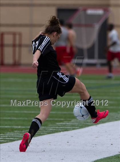Thumbnail 2 in Alief Elsik vs Clear Brook (I-10 Shootout) photogallery.