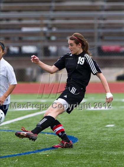 Thumbnail 3 in Alief Elsik vs Clear Brook (I-10 Shootout) photogallery.