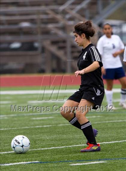 Thumbnail 2 in Alief Elsik vs Clear Brook (I-10 Shootout) photogallery.