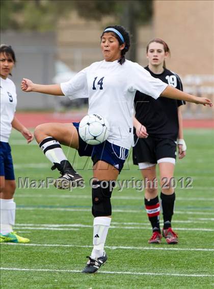 Thumbnail 1 in Alief Elsik vs Clear Brook (I-10 Shootout) photogallery.