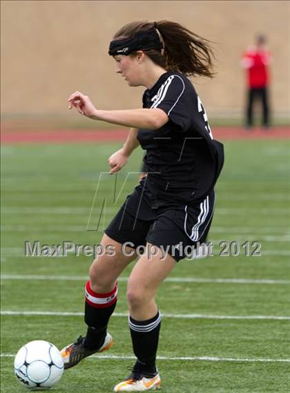 Thumbnail 2 in Alief Elsik vs Clear Brook (I-10 Shootout) photogallery.