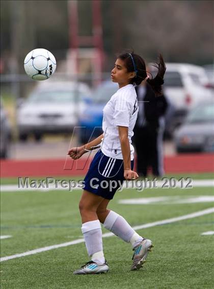Thumbnail 1 in Alief Elsik vs Clear Brook (I-10 Shootout) photogallery.