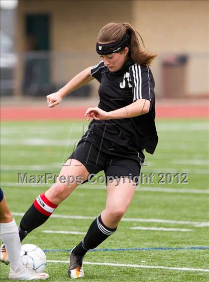 Thumbnail 3 in Alief Elsik vs Clear Brook (I-10 Shootout) photogallery.